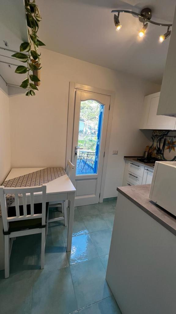 Luxury Apartments Caucich Đảo Lipari Ngoại thất bức ảnh